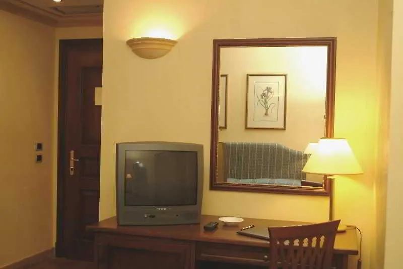 ***  Hotel La Ville Katanya İtalya